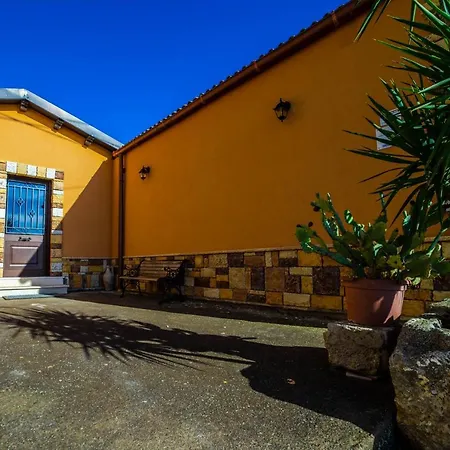 Alloggio per agriturismo L' Antica Trebbia - *